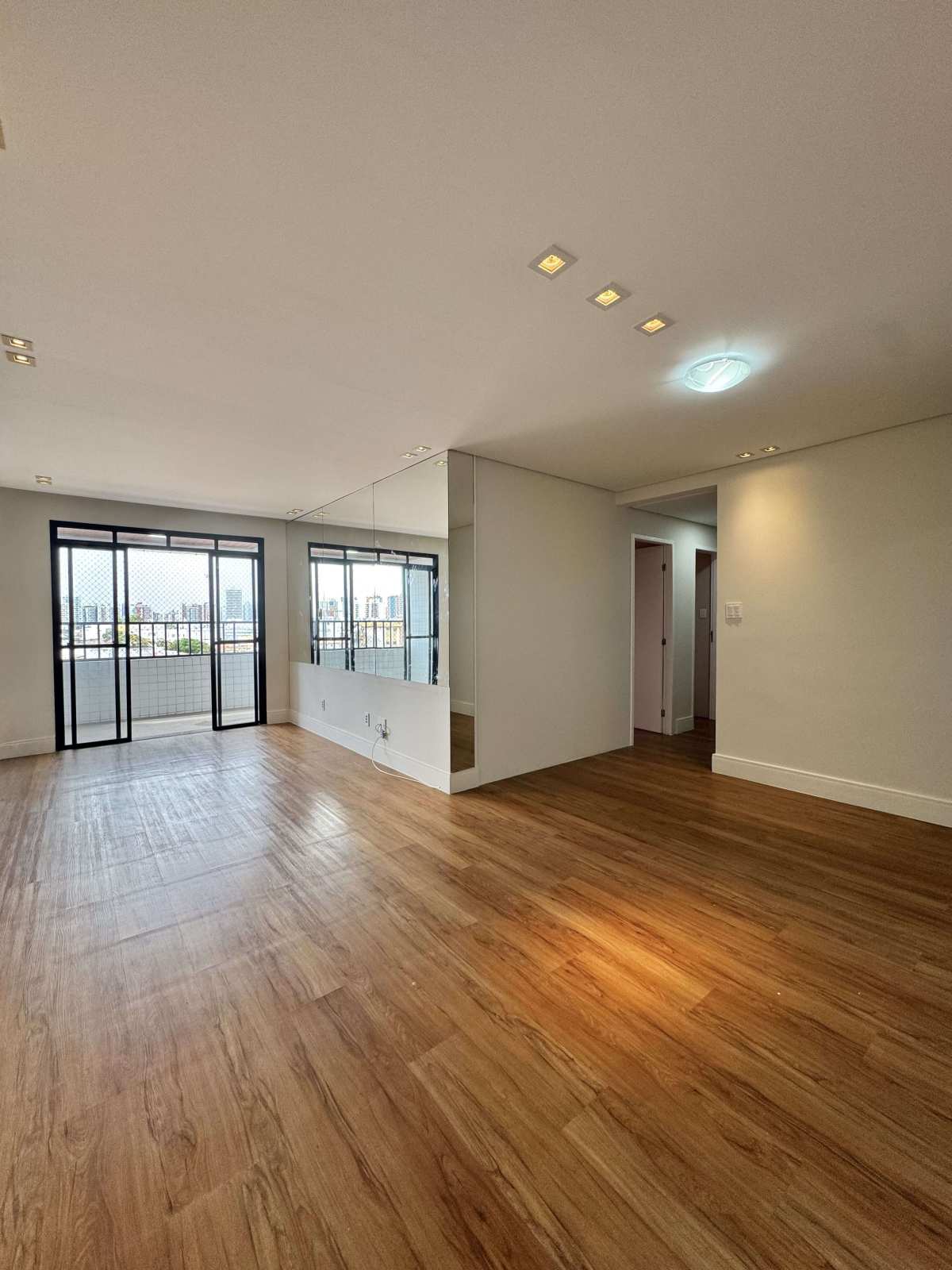 Apartamento à venda, no Residencial Vancouver em Aracaju, Grageru, com 3 quartos, 115m² - Edjalma Alcântara - Corretora de Imóveis