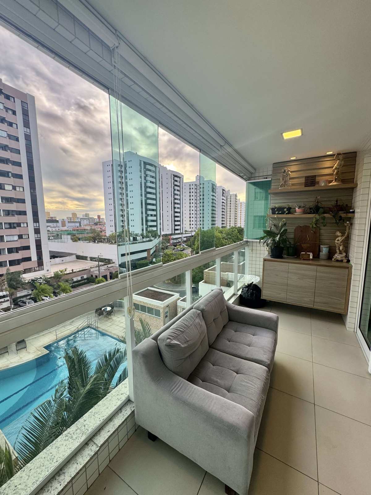 Apartamento, 3 quartos, 107 m² - Foto 2