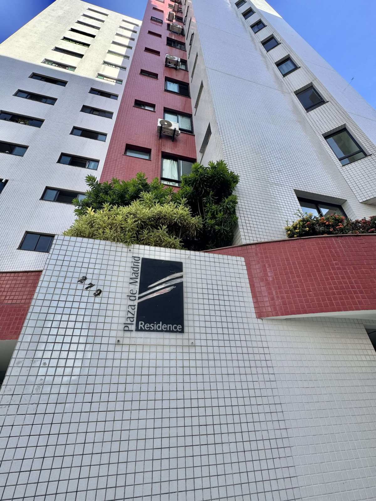 Apartamento à venda, no Plaza de Madrid em Aracaju, Treze de Julho, com 4 quartos, 172m² - Edjalma Alcântara - Corretora de Imóveis