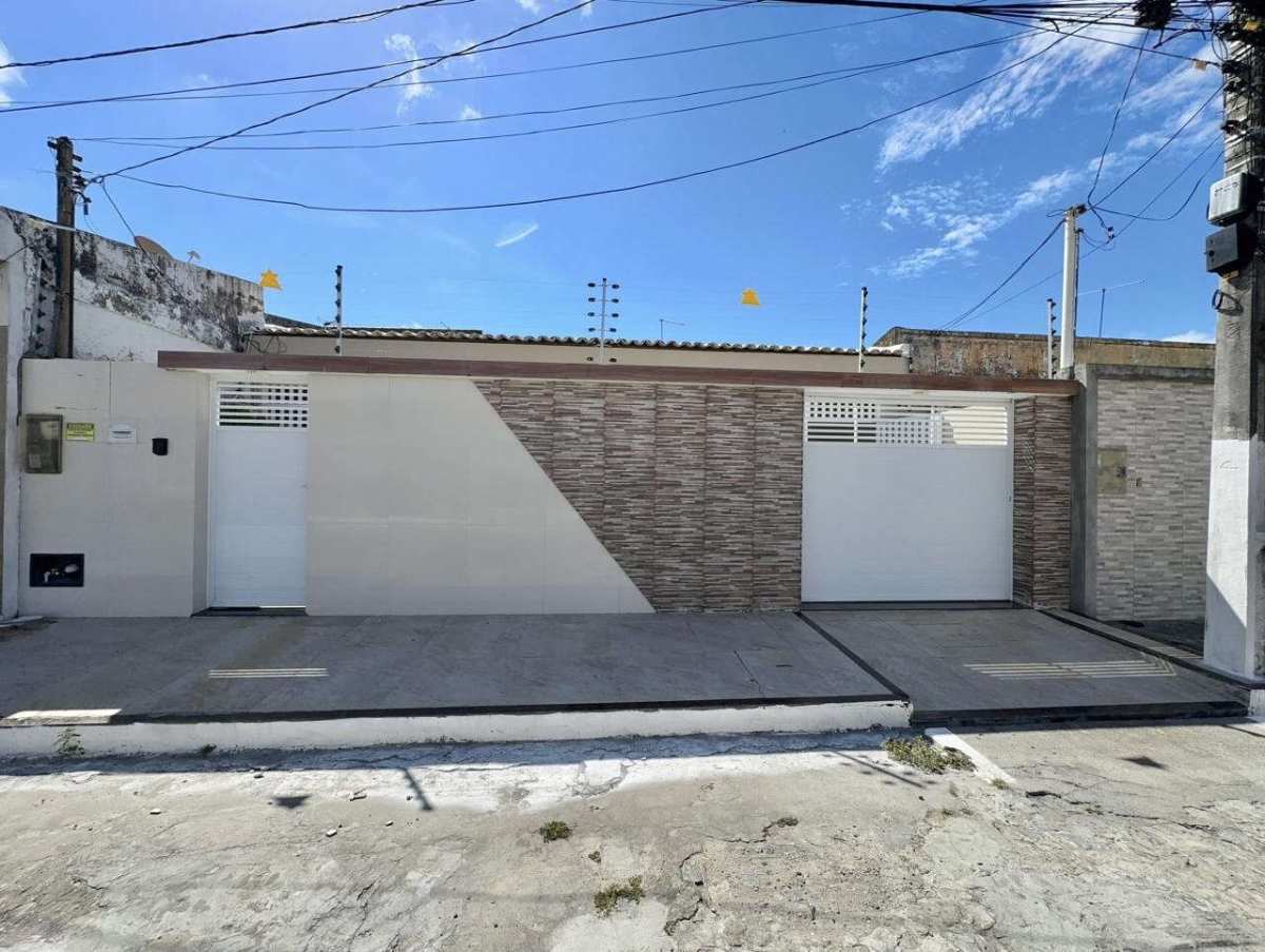 Casa à venda em Aracaju, Farolândia, com 3 quartos - Edjalma Alcântara - Corretora de Imóveis