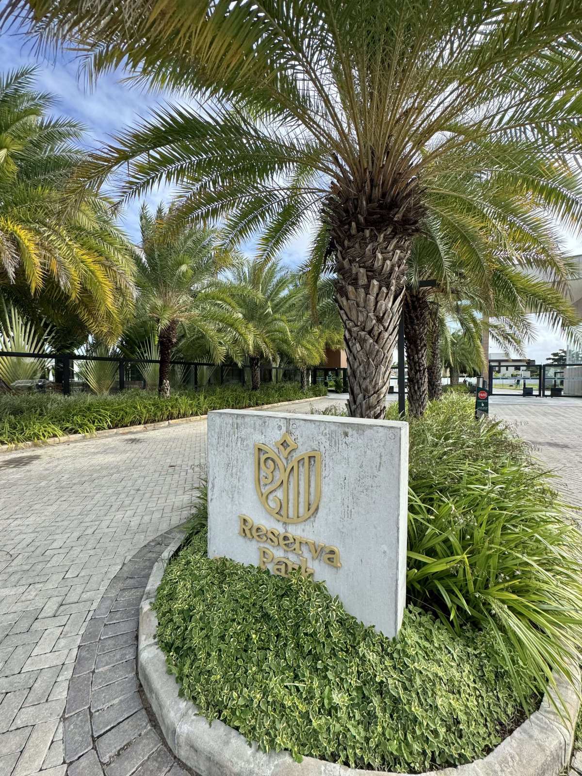 Lote em Condomínio à venda em Aracaju, Farolândia, 600m² - Edjalma Alcântara - Corretora de Imóveis